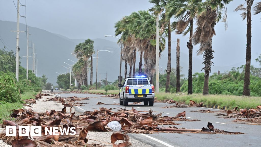 Jamaica Left in Dark and Devastated After Hurricane Melissa〉