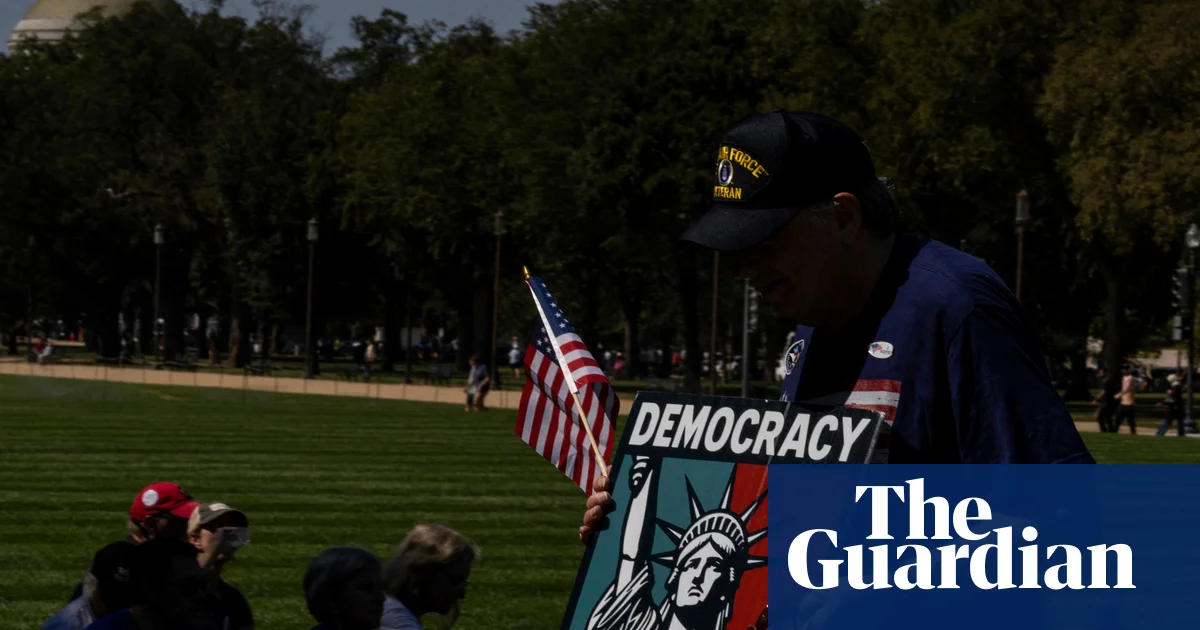 Former Officials Warn: US Headed Toward Authoritarianism Under Trump Era