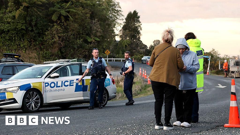 Parents apologize for chaos caused by New Zealand fugitive