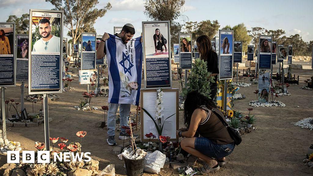 Israelis commemorate 7 October, pushing for Gaza peace talks to move forward