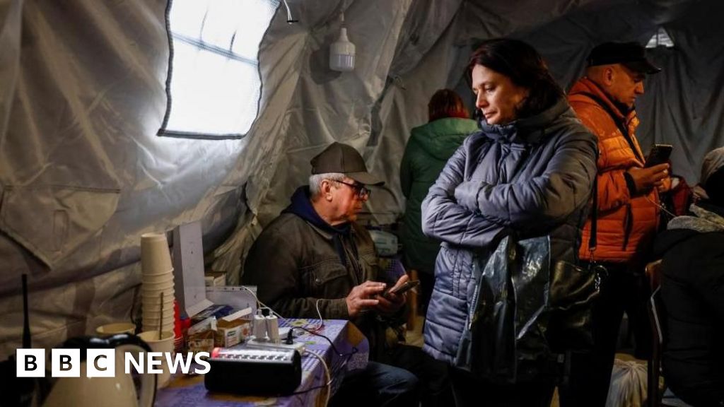 Chernihiv Shrouded in Darkness After Major Russian Attack