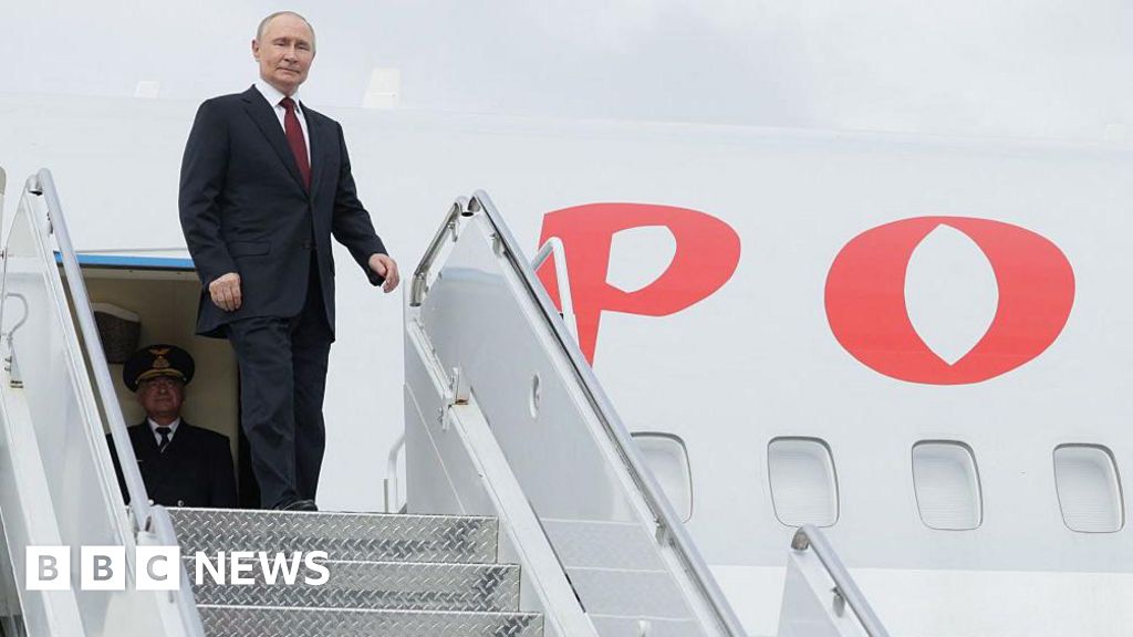 Can Putin's Flying Kremlin Pass Through EU Skies to Reach Budapest?