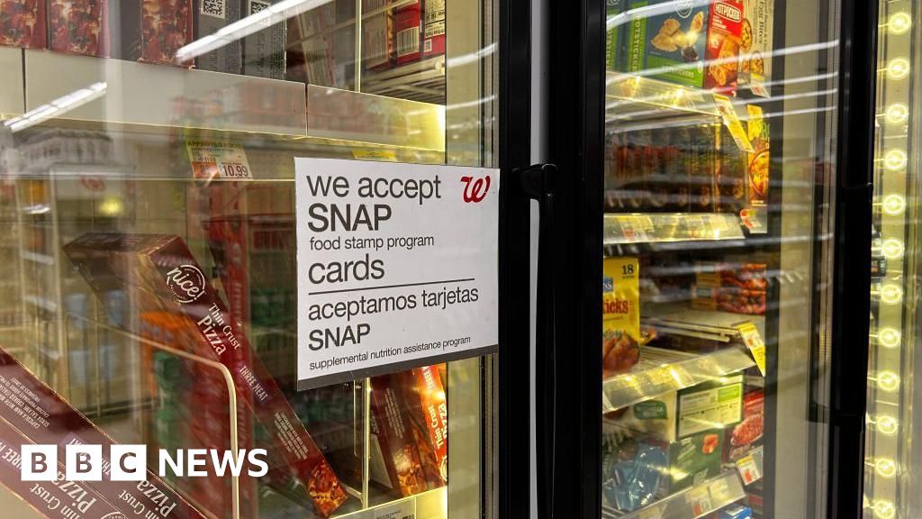 US judges: Trump admin must keep SNAP benefits flowing during shutdown