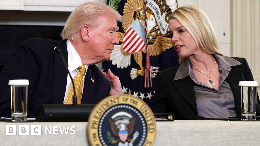 Trump to launch investigation into Epstein’s links with Clinton and financial institutions