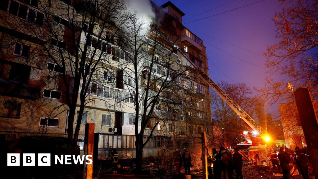 Russia hits Kyiv with deadly strikes in new wave, officials warn