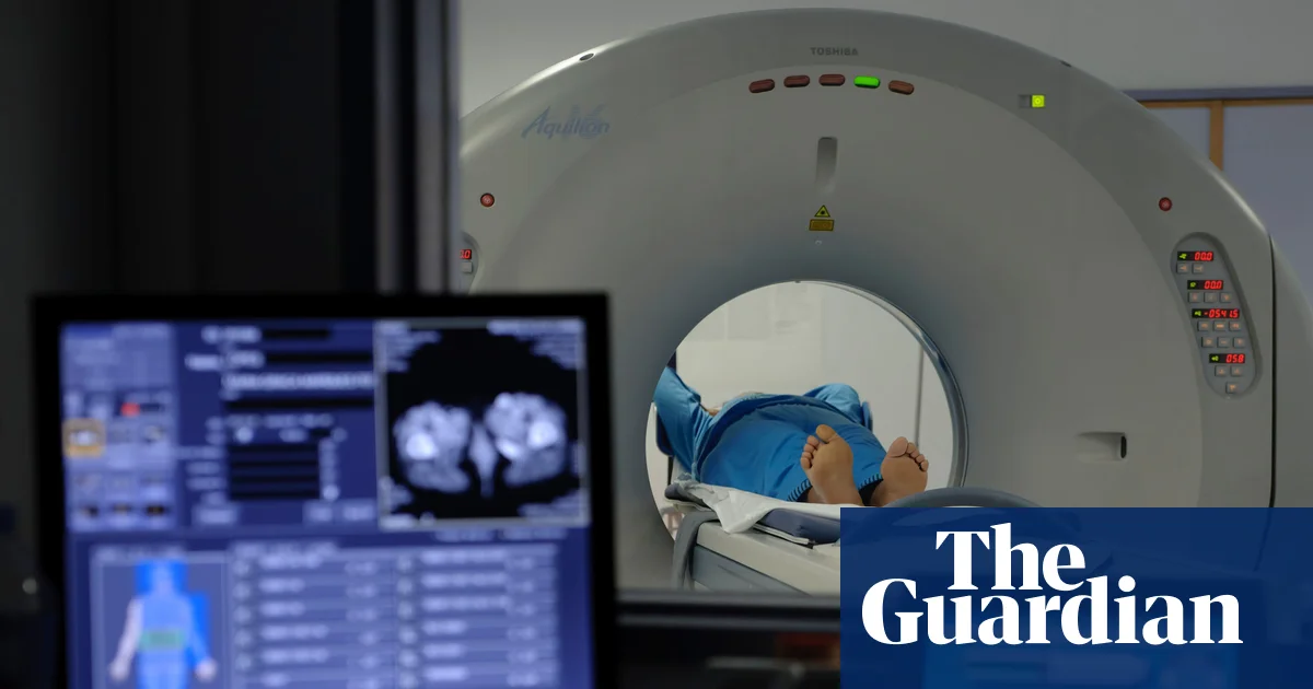 Doctors warn NHS test delays threaten hundreds of thousands in England