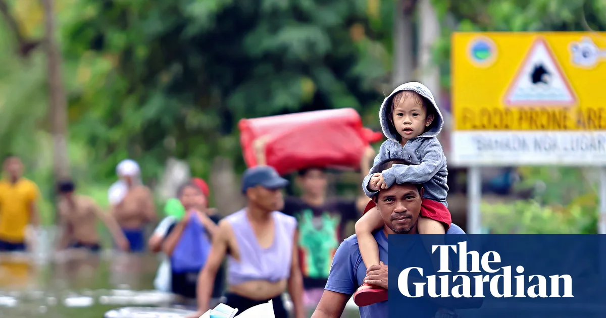 Philippines on High Alert: Over 1 Million Evacuated as Typhoon Fung-wong Approaches