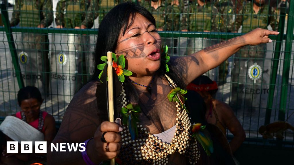 UN Climate Summit Drops Fossil Fuel References from Draft Deal