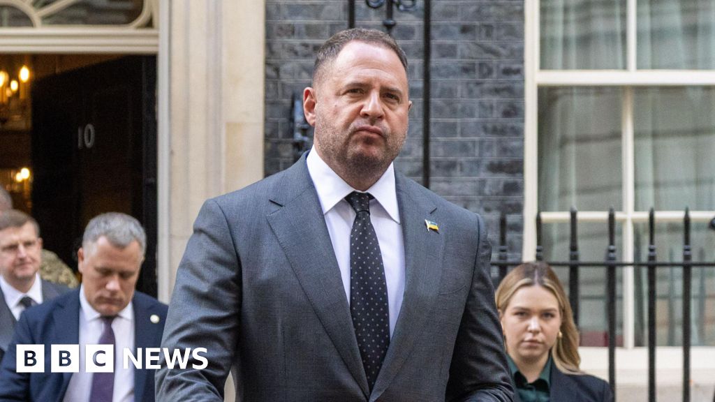 Inside the downfall of Zelensky’s top aide