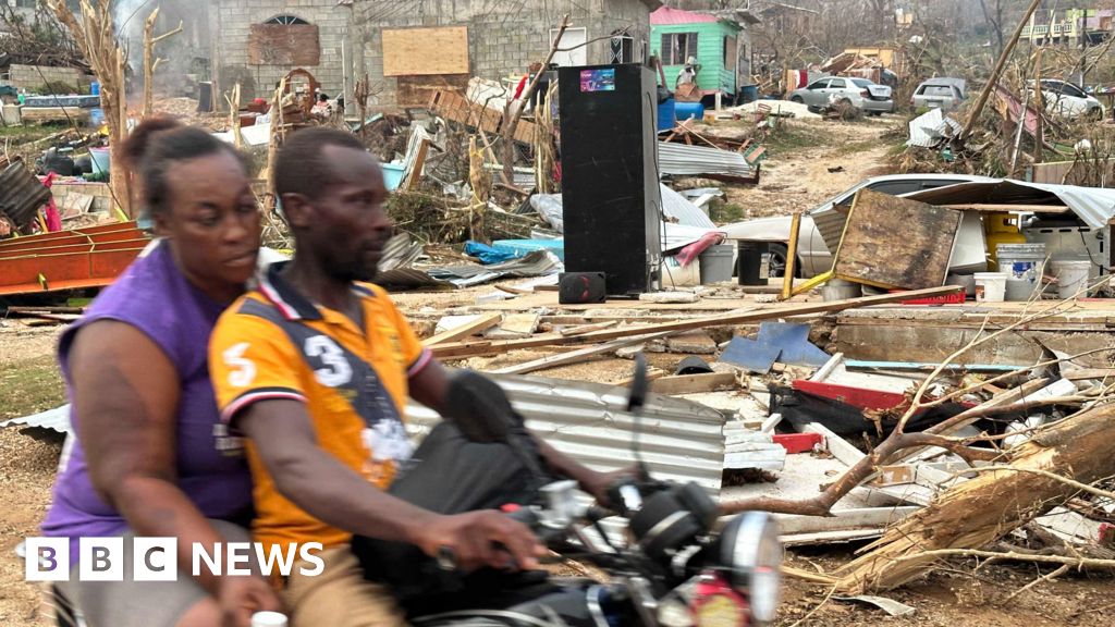 Aid Delayed in Rebuilding Hurricane-Hit Jamaican Towns