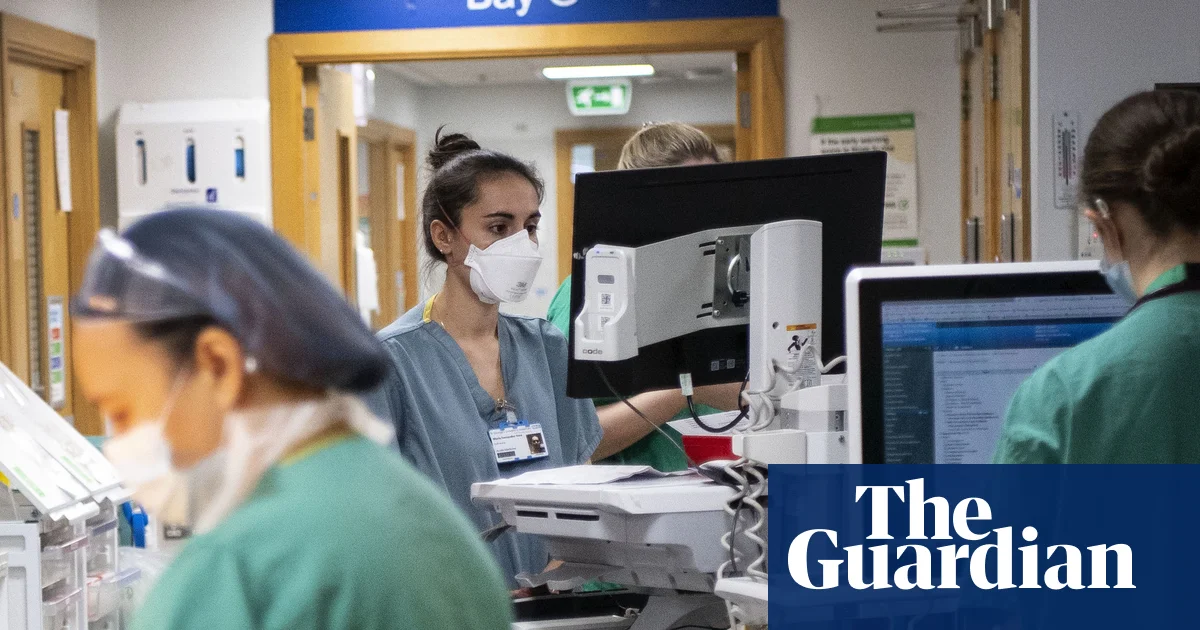 England's hospitals brace for risky winter surge amid discharge delays