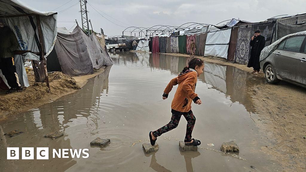 Gazans suffer as peace plan stalls, leaving flood victims stranded