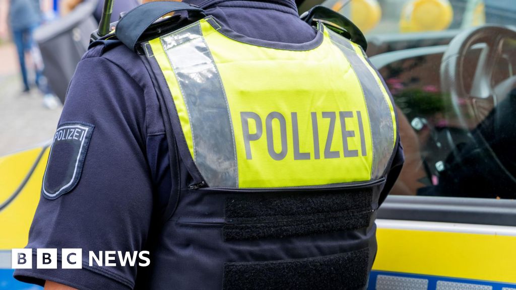 Five suspects detained over plan to target German Christmas market