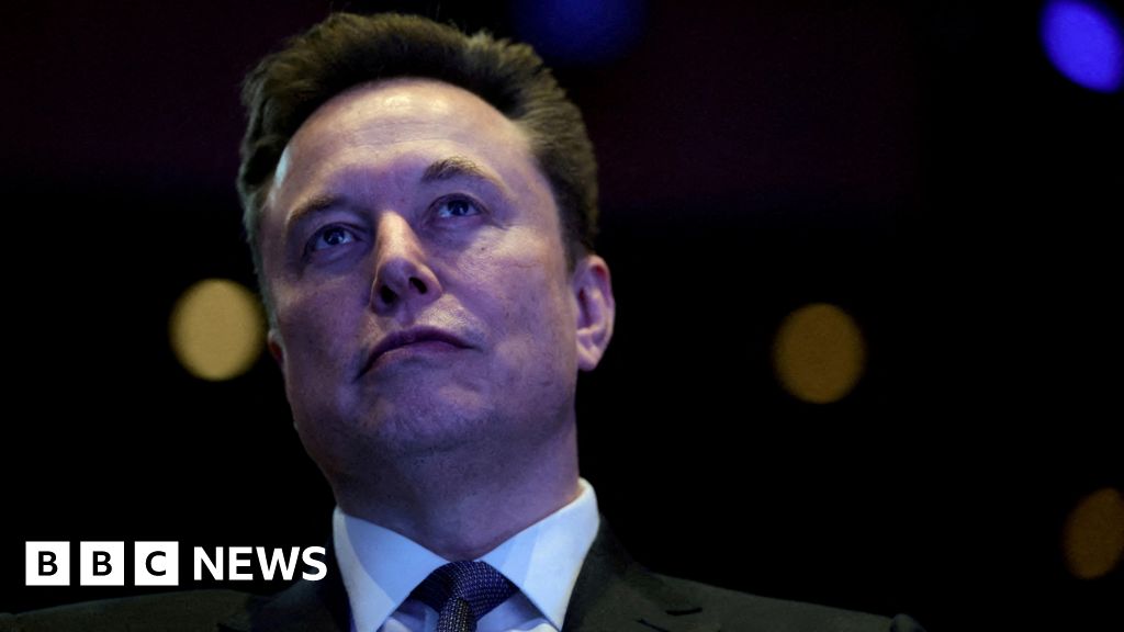 SpaceX Boss Musk Plans to Launch 1 Million Satellites, Boosting Space Infrastructure