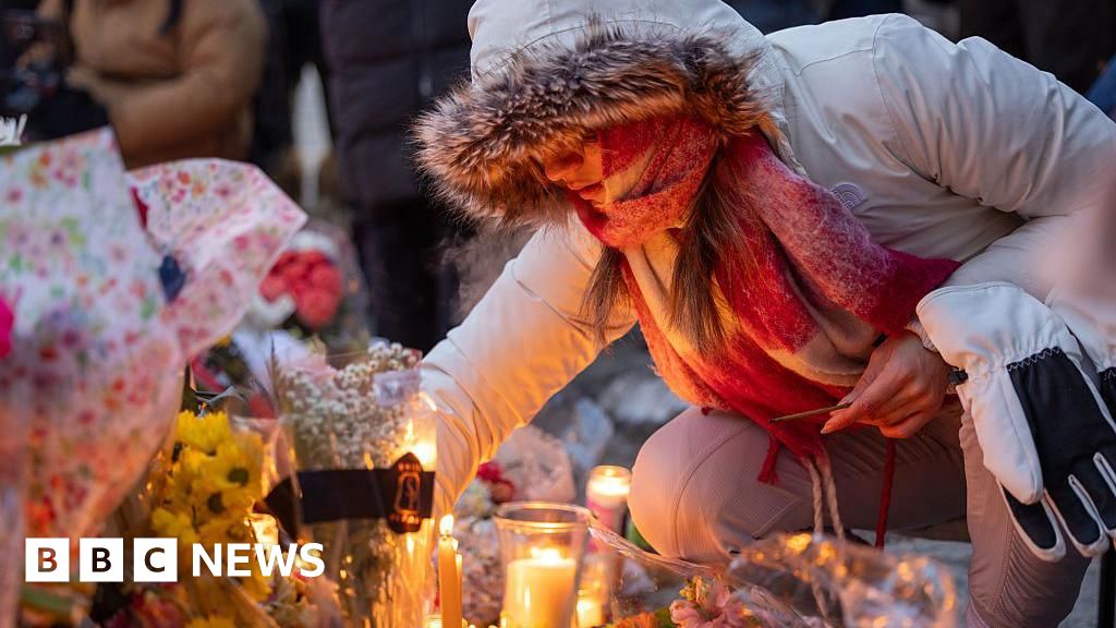 Minneapolis Youth Protest ICE, Gen. Walz Urges Trump to Pull Back