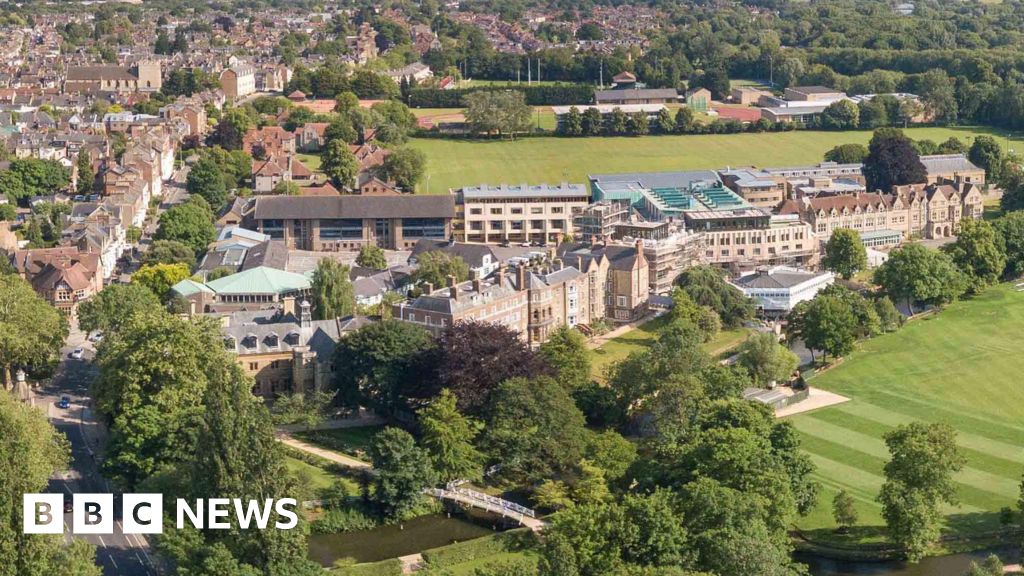 School opens its doors to girls for the first time in 500 years—historic step toward equality