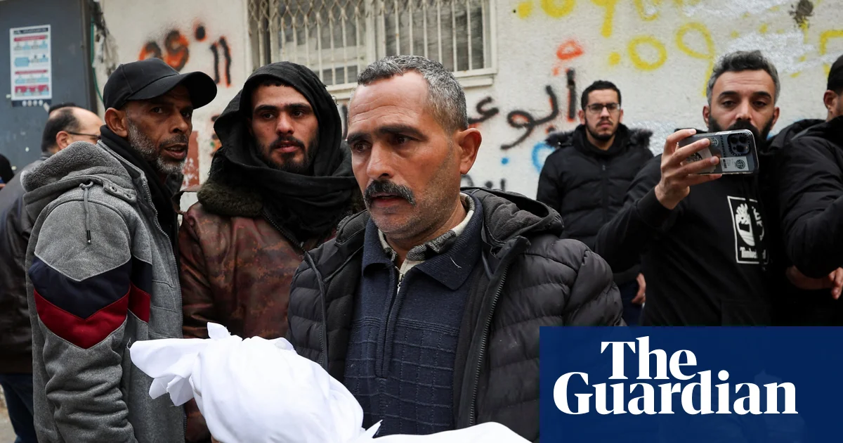 Israeli Airstrikes Kill 21 in Gaza as Crossings at Rafah Stall, Palestinian Officials Warn