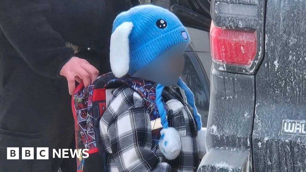 Young Boy, 5, and Dad Reunited with Minnesotan Family After ICE Detention