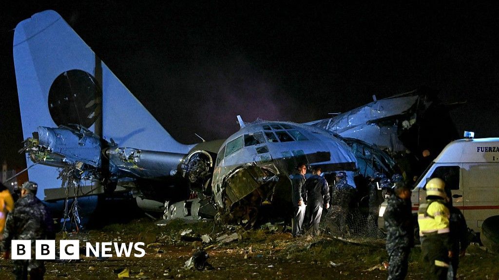 Bolivian Military Plane Crashes, Killing at Least 11 with Cash for the People