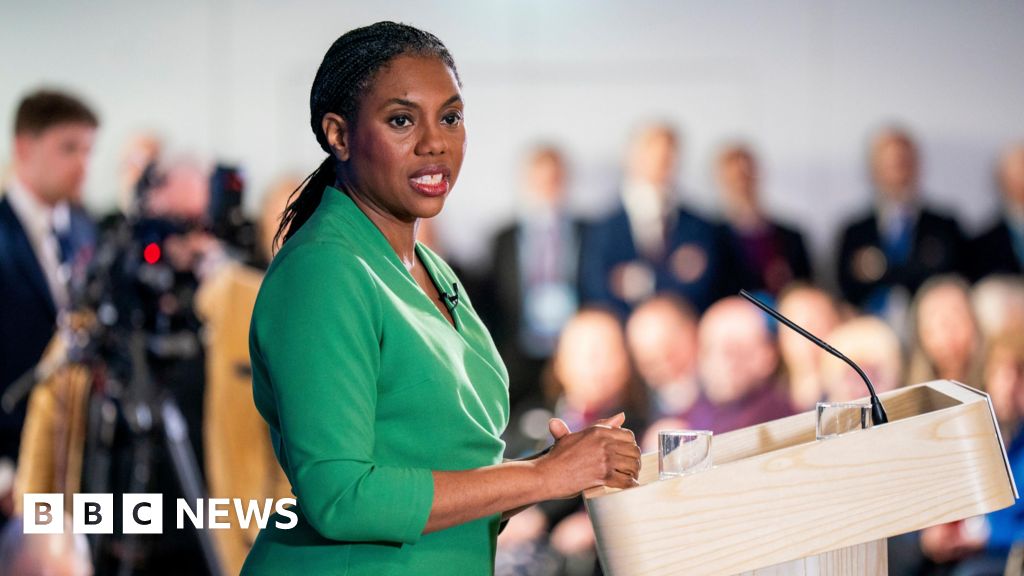 Tories pledge to cut student loan interest rates, backing young Britain’s future