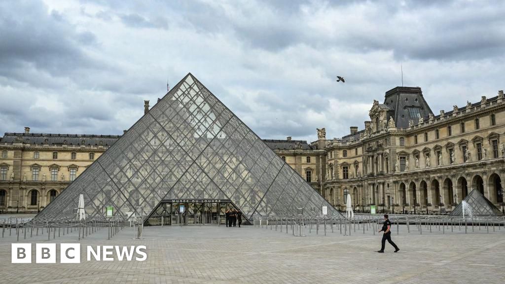 Louvre Leak Threatens Historic 19th-Century Masterpiece, Adding to Collection Woes