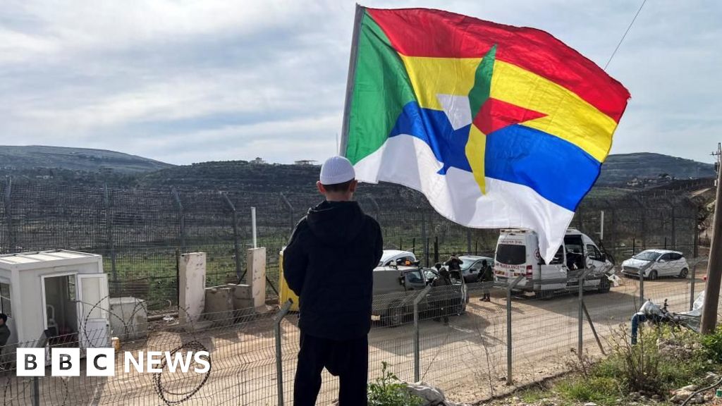 Israel responds to Druze clashes with Syria strikes