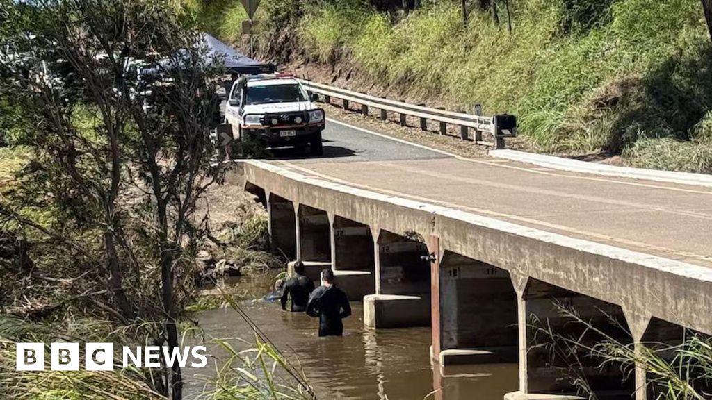 Chinese backpackers' bodies recovered from Australian floodwaters
