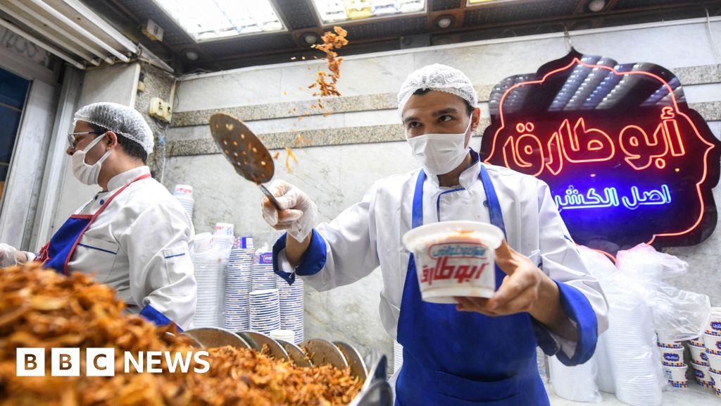 Egypt Orders Shops and Eateries to Close Early Amid Growing Energy Crisis