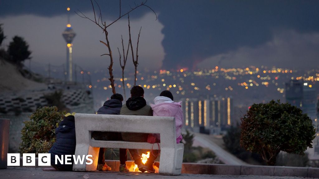 Iran under heavy crackdown and strikes: youth face mounting fear