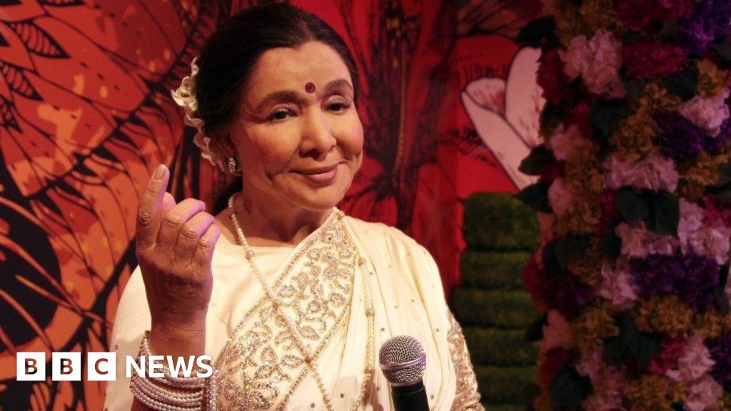 Asha Bhosle: Legends of Bollywood sound fade at 92