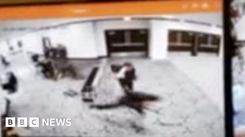 Video captures suspect challenging checkpoint at correspondents’ dinner