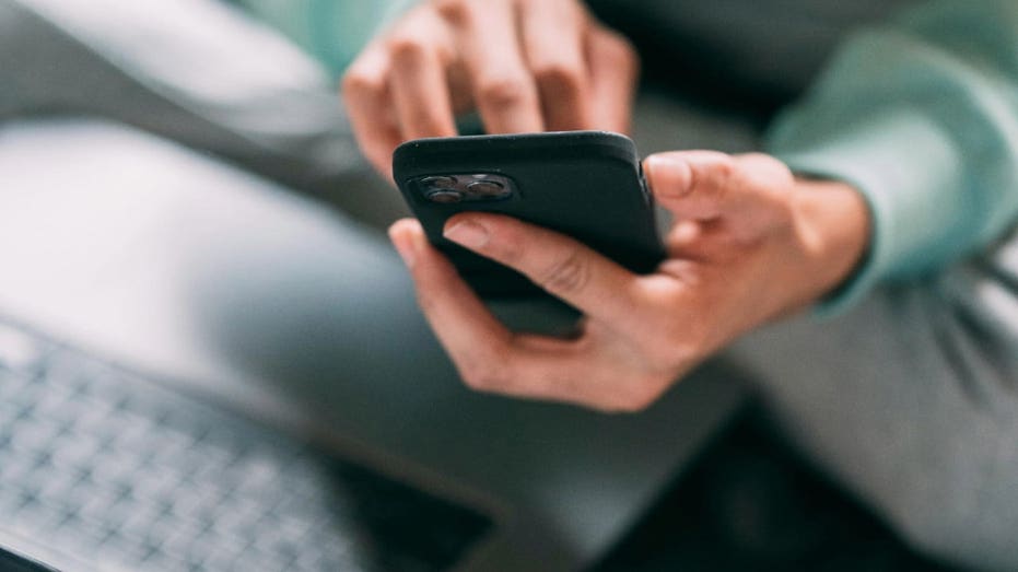 FCC Robocall Crackdown Sparks Debate on Phone Privacy