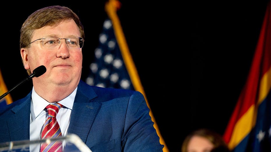 Mississippi Governor's Redistricting Delay Stirs GOP Concerns for 2026 Midterms