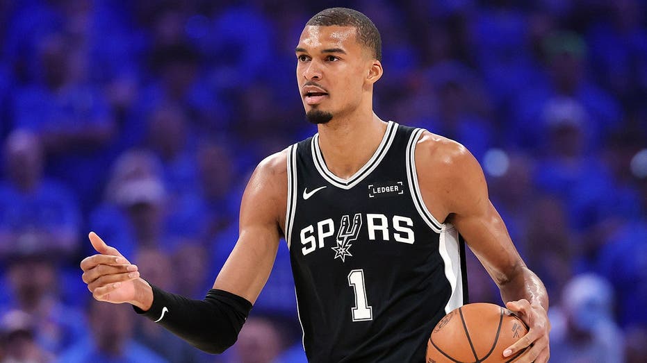 San Antonio Spurs Secure NBA Finals Berth, Set Up 1999 Rematch with Knicks