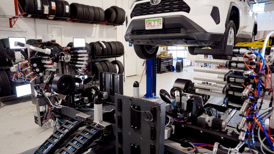 AI Robot Revolutionizes Automotive Service with Automated Tire Changes
