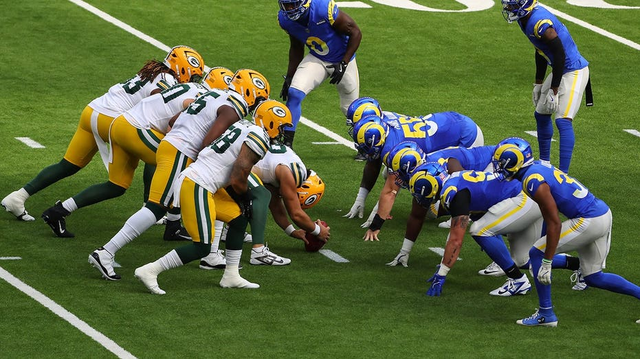 NFL Expands Holiday Slate with Inaugural Thanksgiving Eve Game on Netflix
