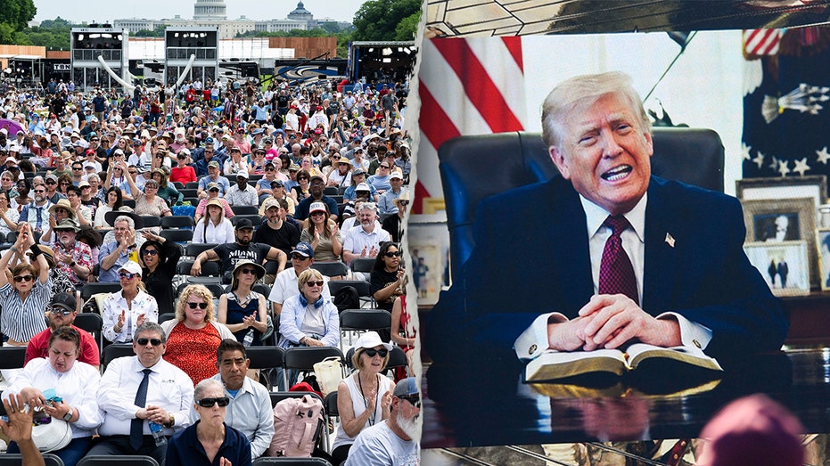 National Mall Prayer Rally Draws Thousands, Trump Calls for National Reflection